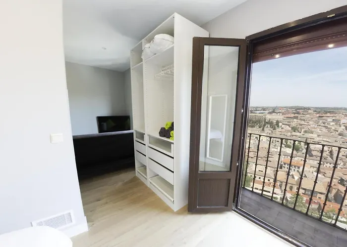 Nunez De Arce Apartment *