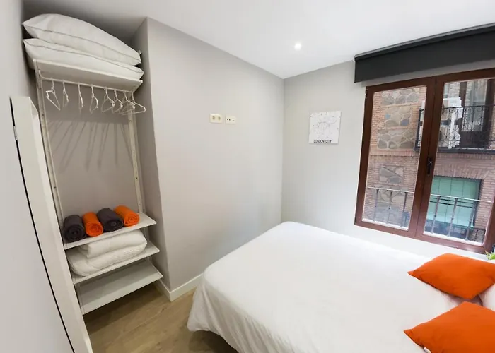 Nunez De Arce Apartment Toledo