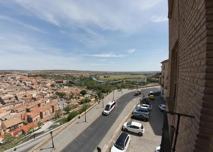 Nunez De Arce Apartment Toledo