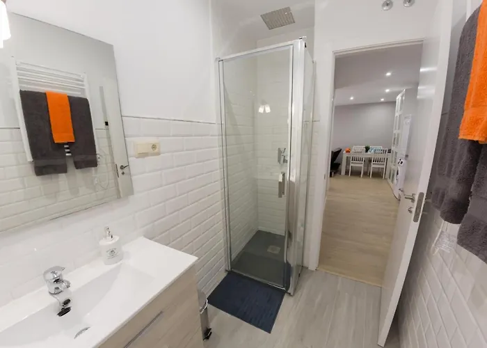 Nunez De Arce Apartment *